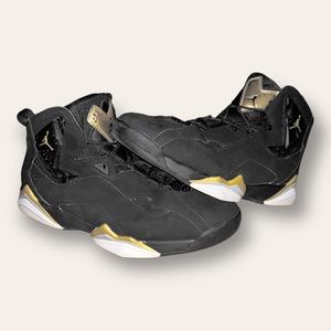 Jordan True Flight 6 Retro “Black and Metallic Gold”